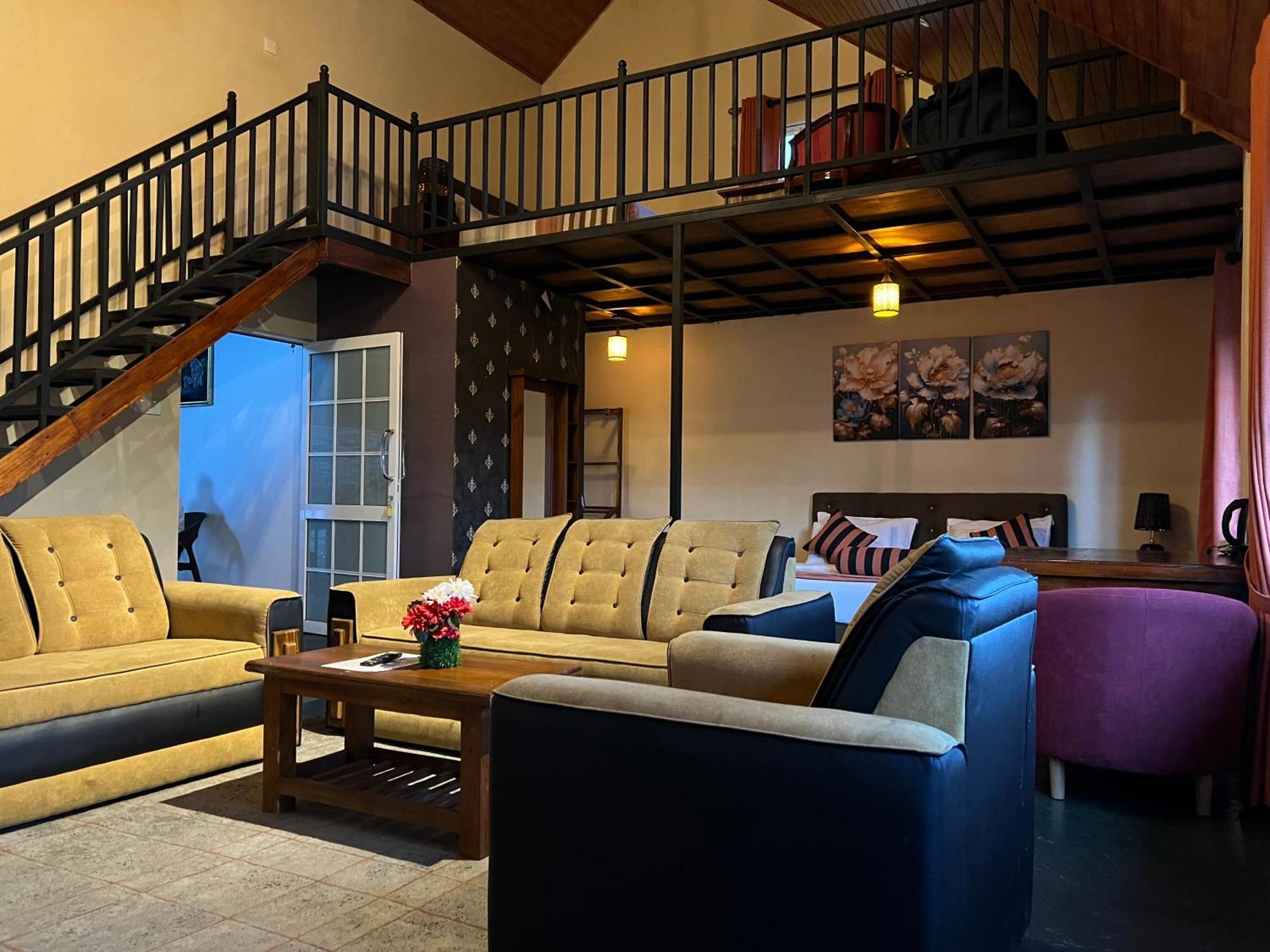 Hill Cool & Restaurant Hotel *