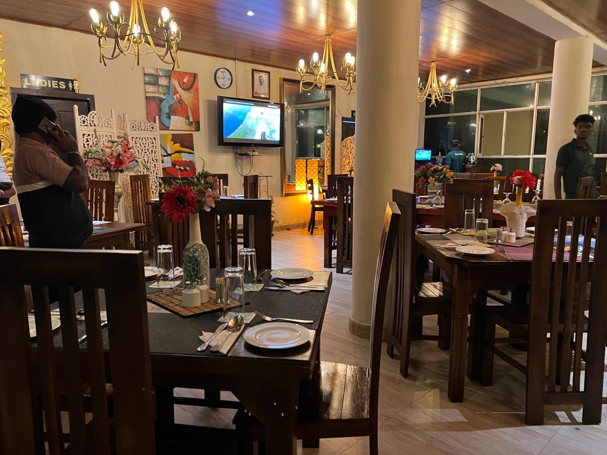 Hill Cool & Restaurant Hotel Hatton