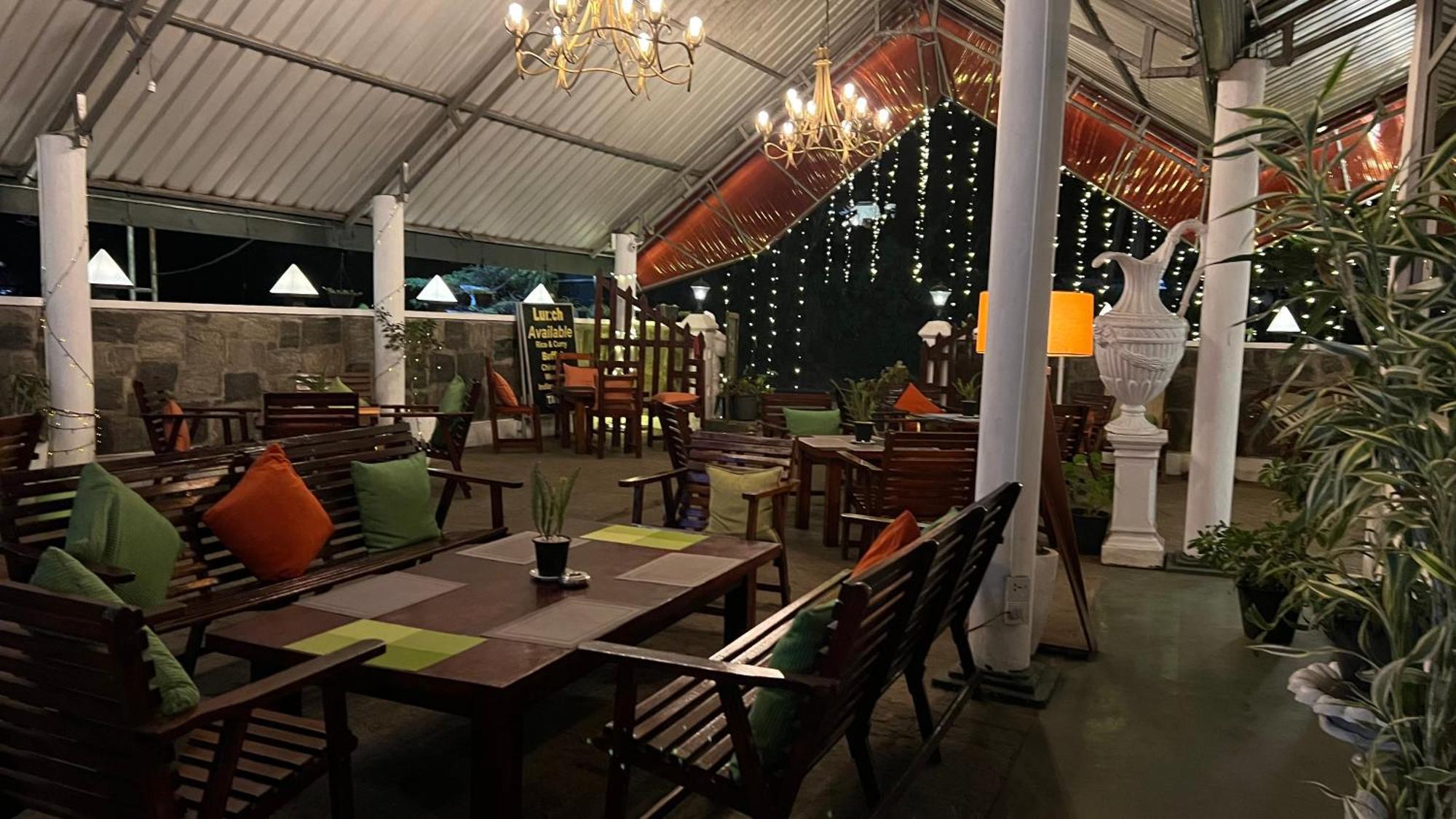Hill Cool & Restaurant Hotel Hatton